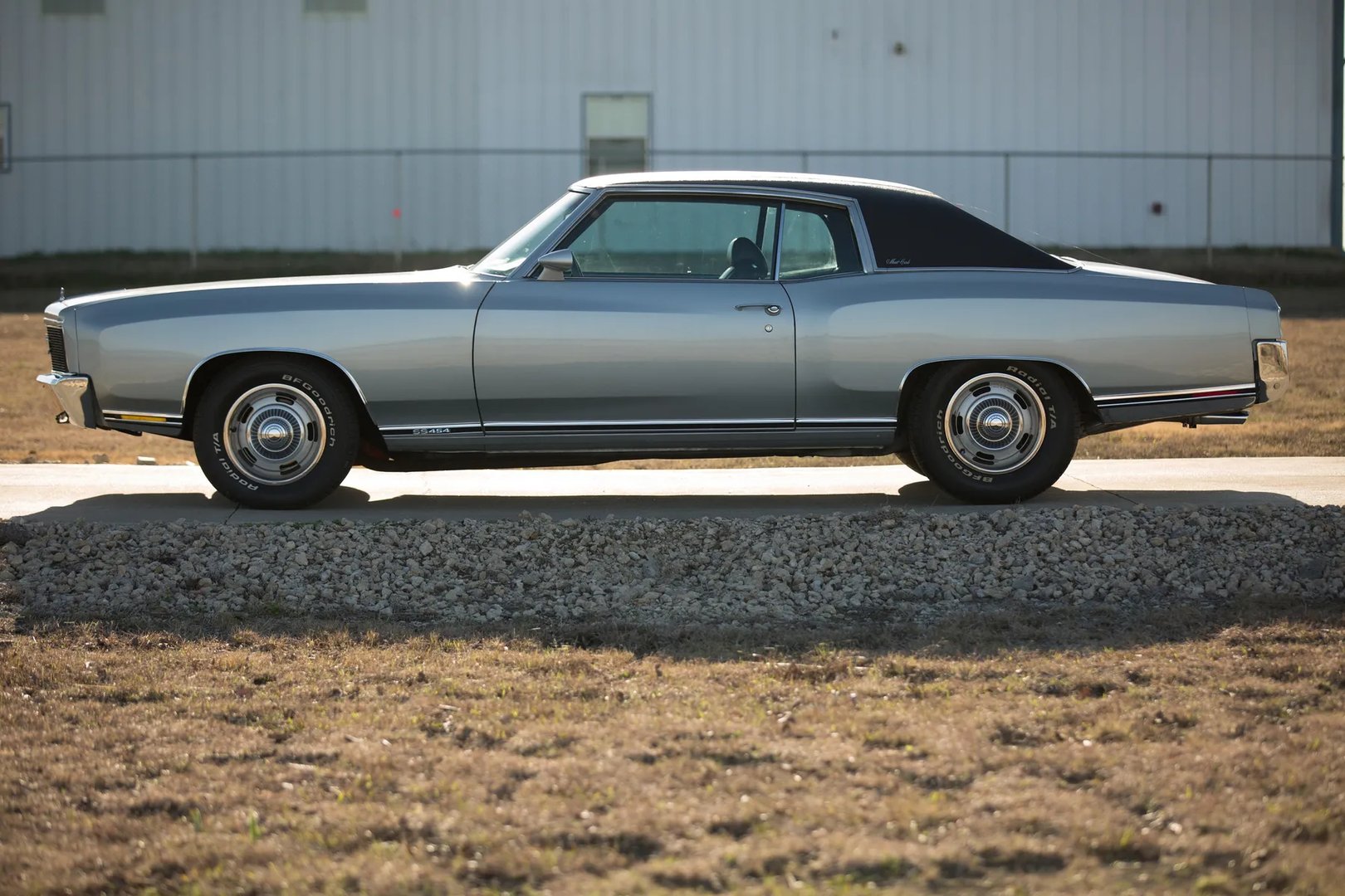 Chevrolet_Monte_Carlo_1_generation__Coupe__6.jpg