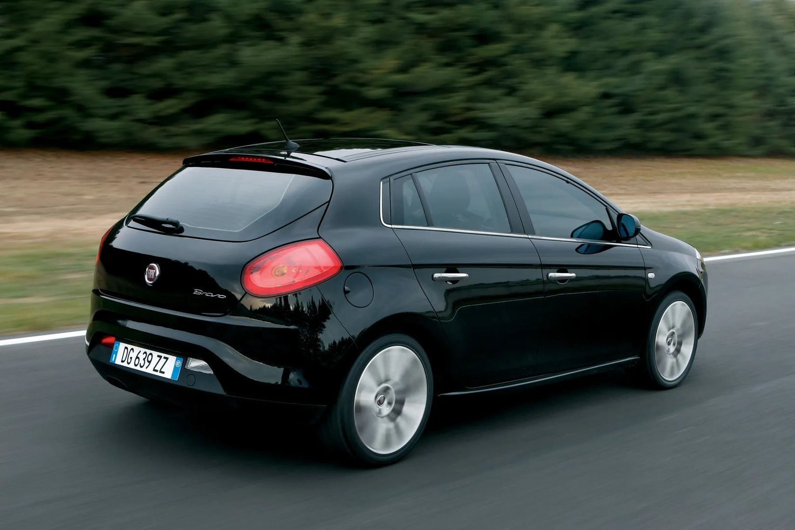Fiat_Bravo_2_generation__Hatchback_5-door__13.jpg