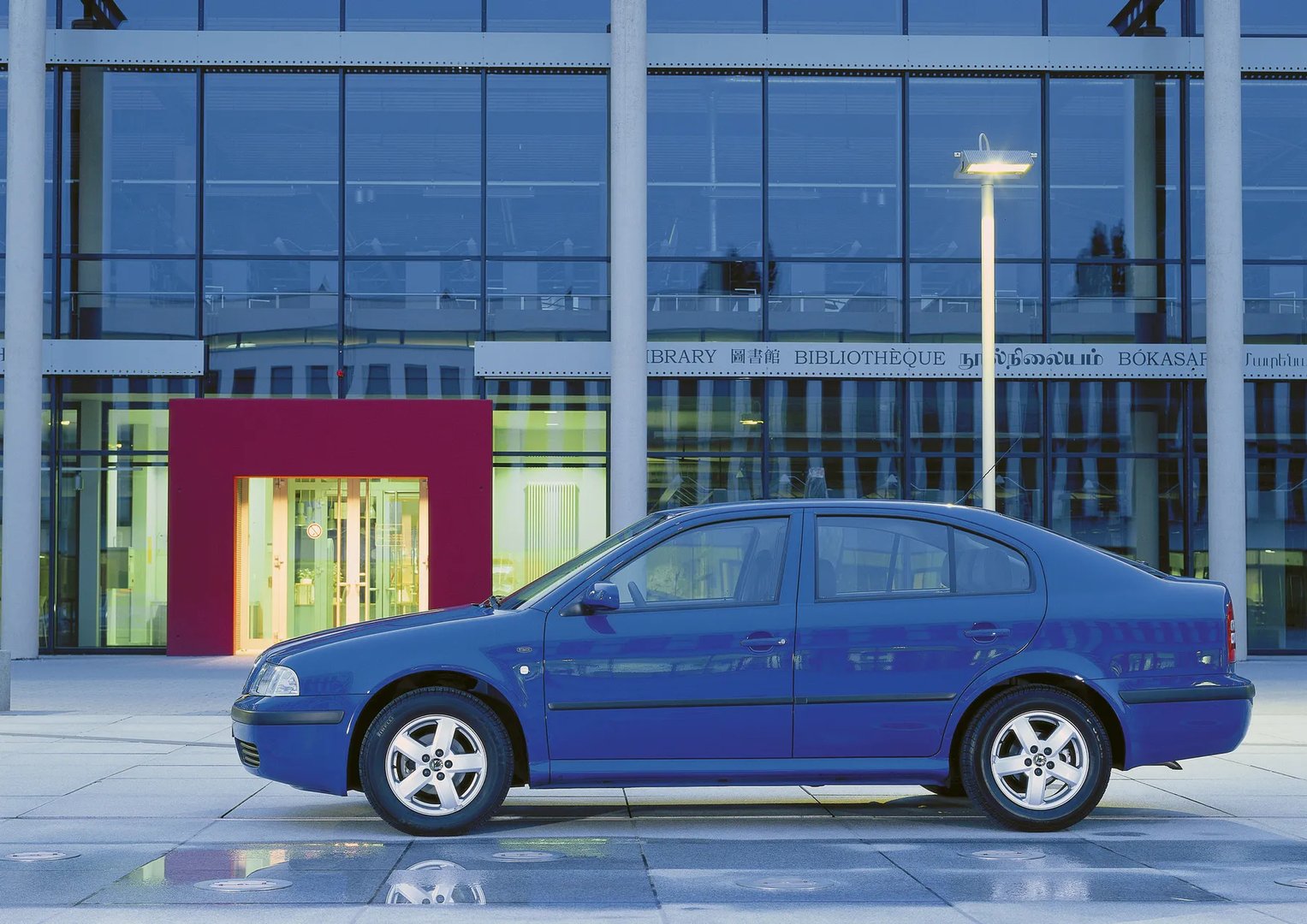 Skoda_Octavia_1_generation_restyling__Liftback__3.jpg