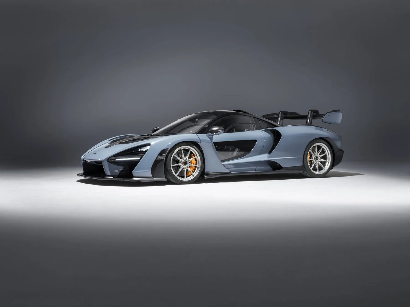 McLaren_Senna_1_generation__Coupe__11.jpg