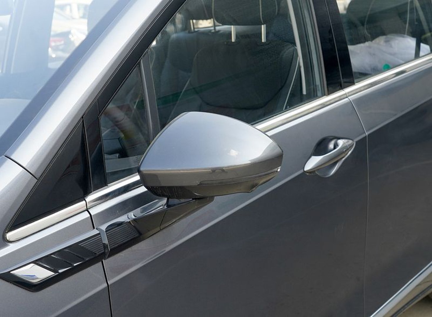 wuling_Jiachen_1_generation__Minivan__10.jpg