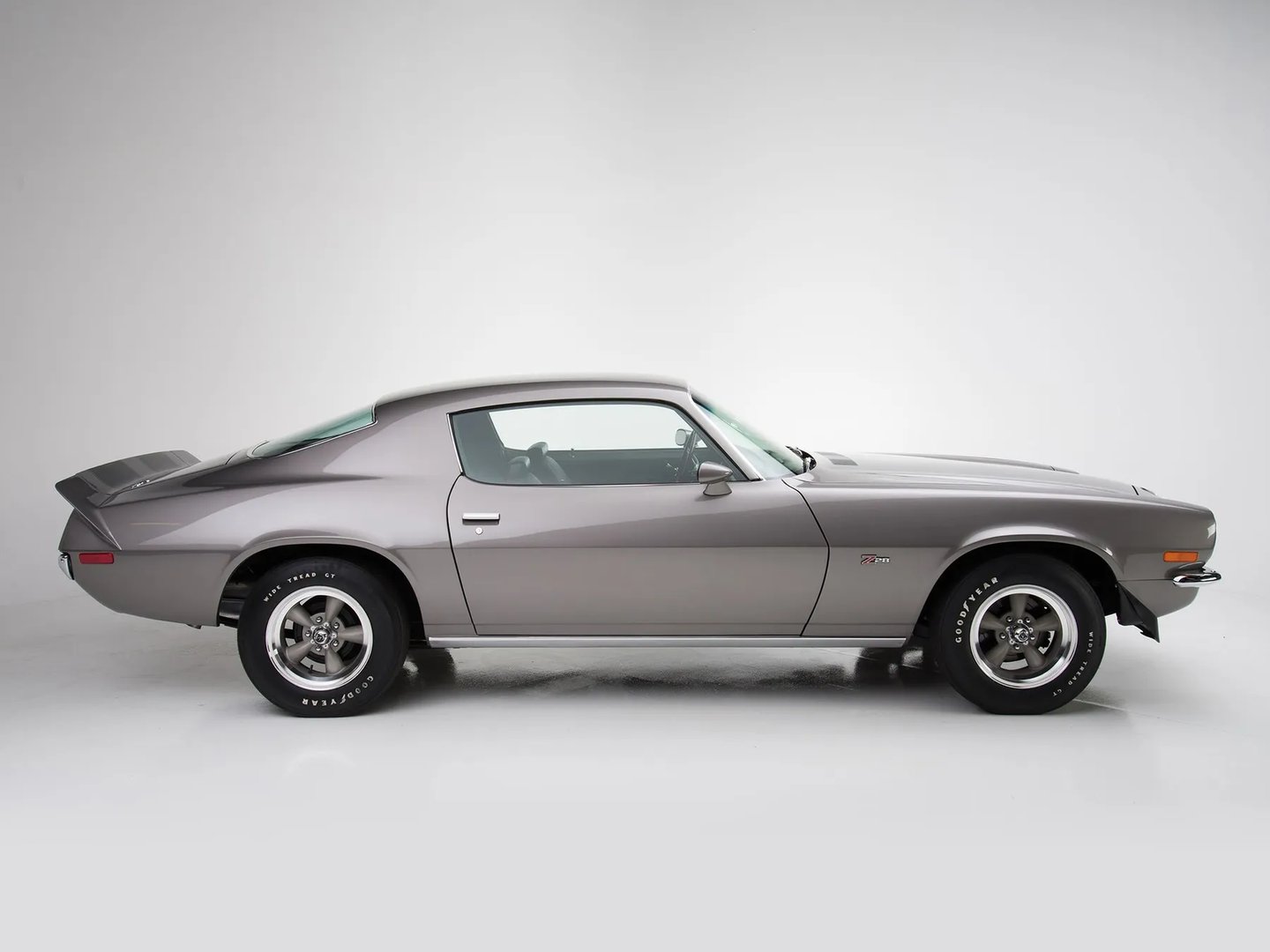Chevrolet_Camaro_2_generation__Coupe__6.jpg