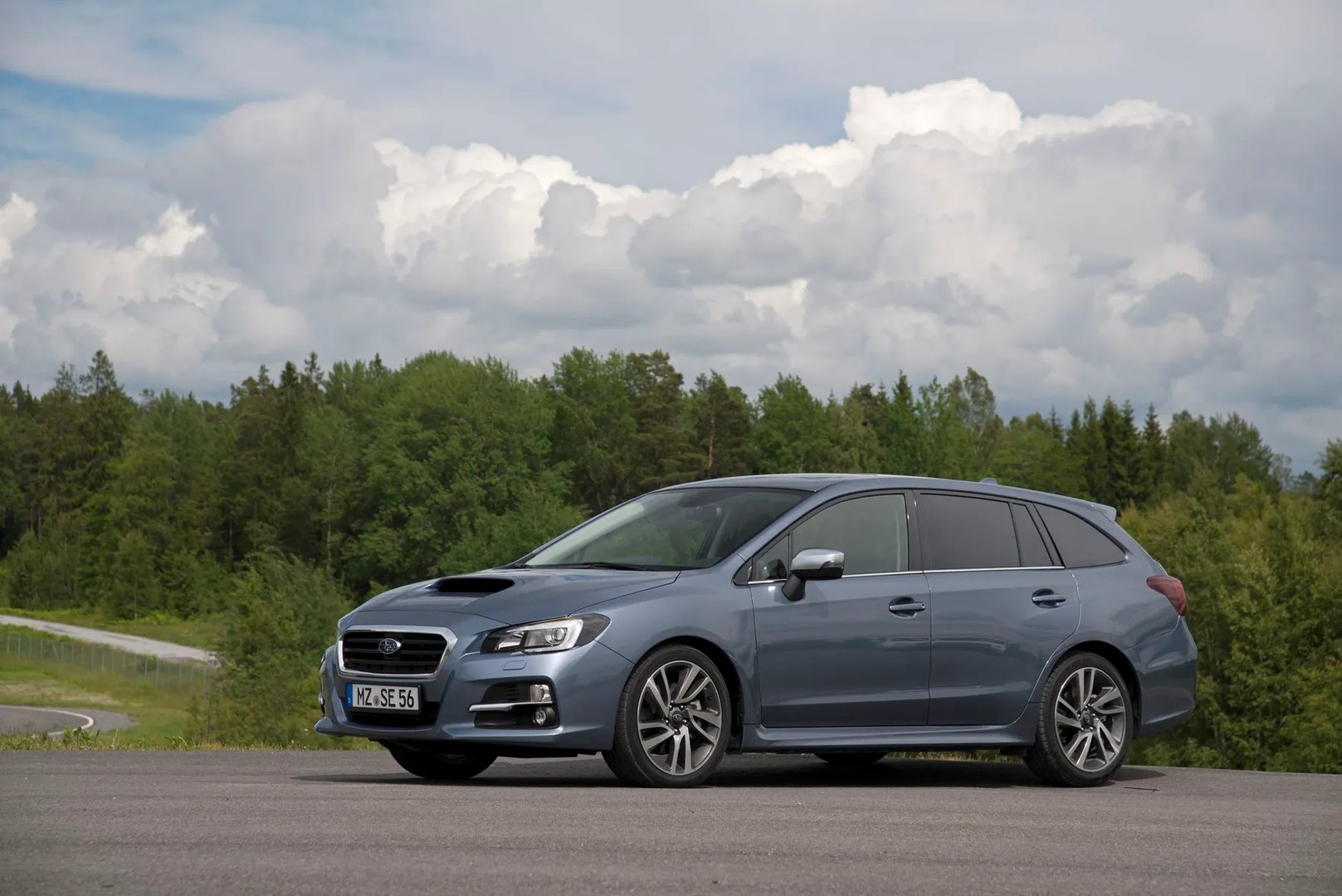 Subaru_Levorg_1_generation__Estate_5-door__1.jpg