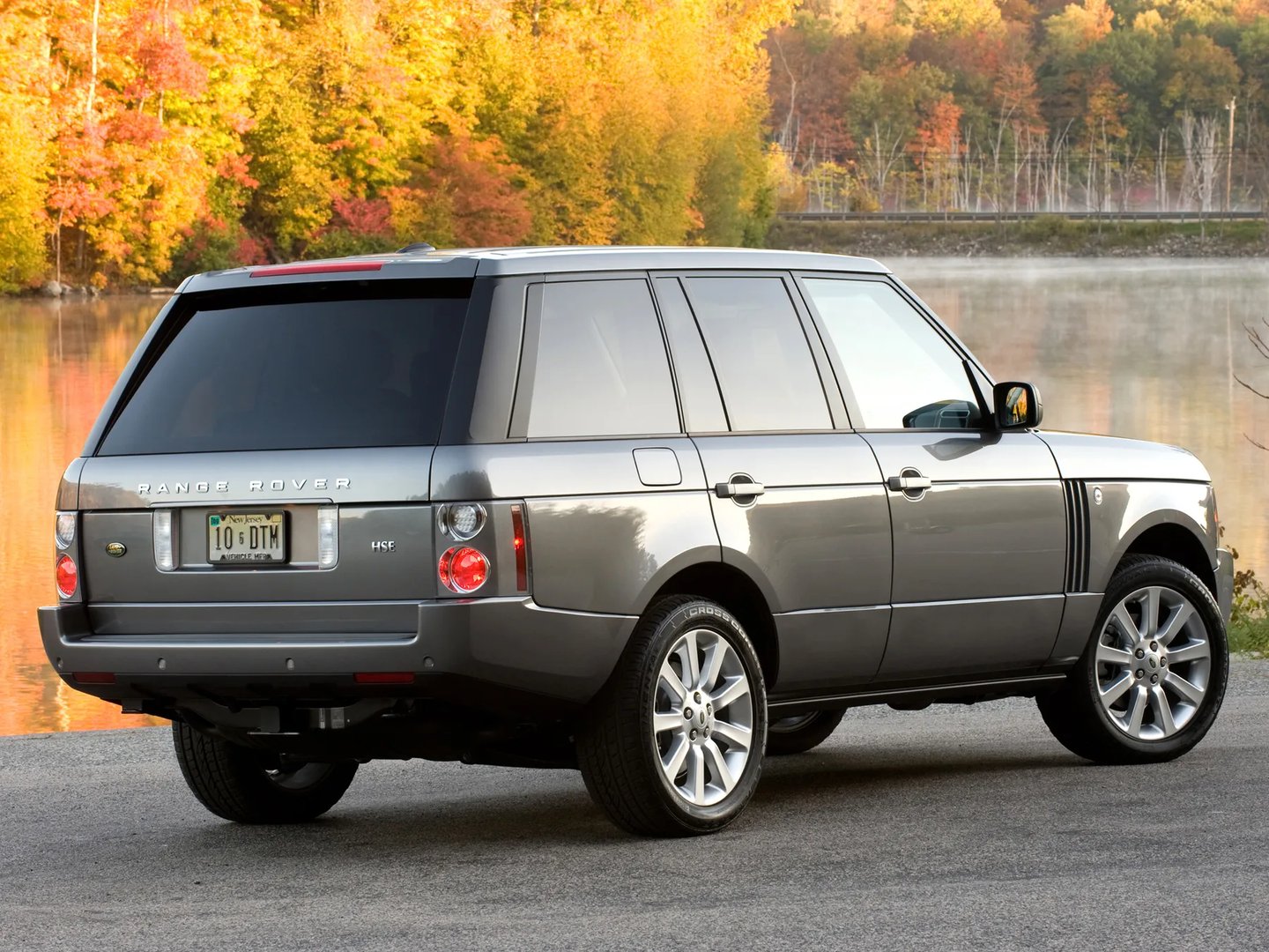 Land Rover_Range_Rover_3_generation_restyling__SUV_5-doors__2.jpg