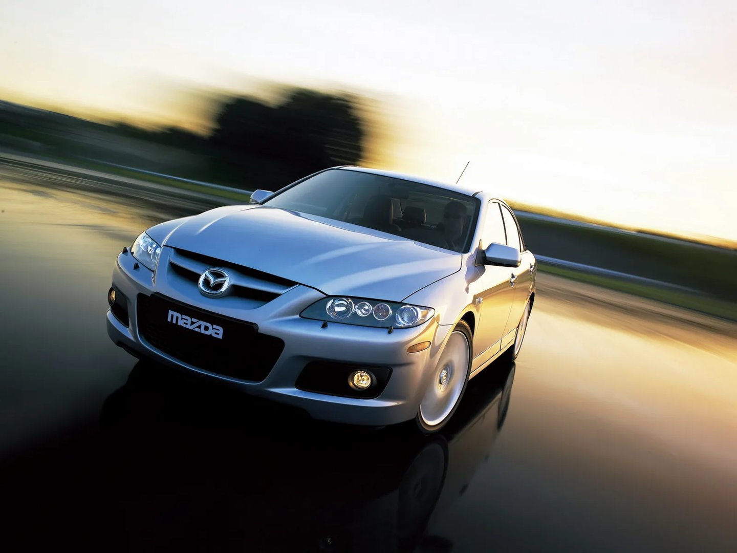 Mazda_6_1_generation__Sedan__9.jpg