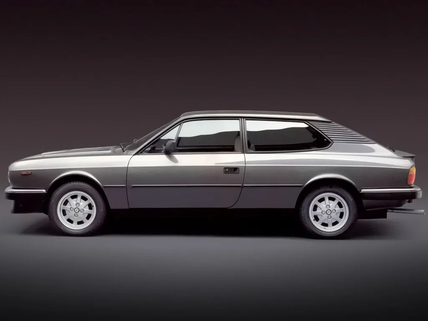 Lancia_Beta_1_generation__Estate_3-door__8.jpg