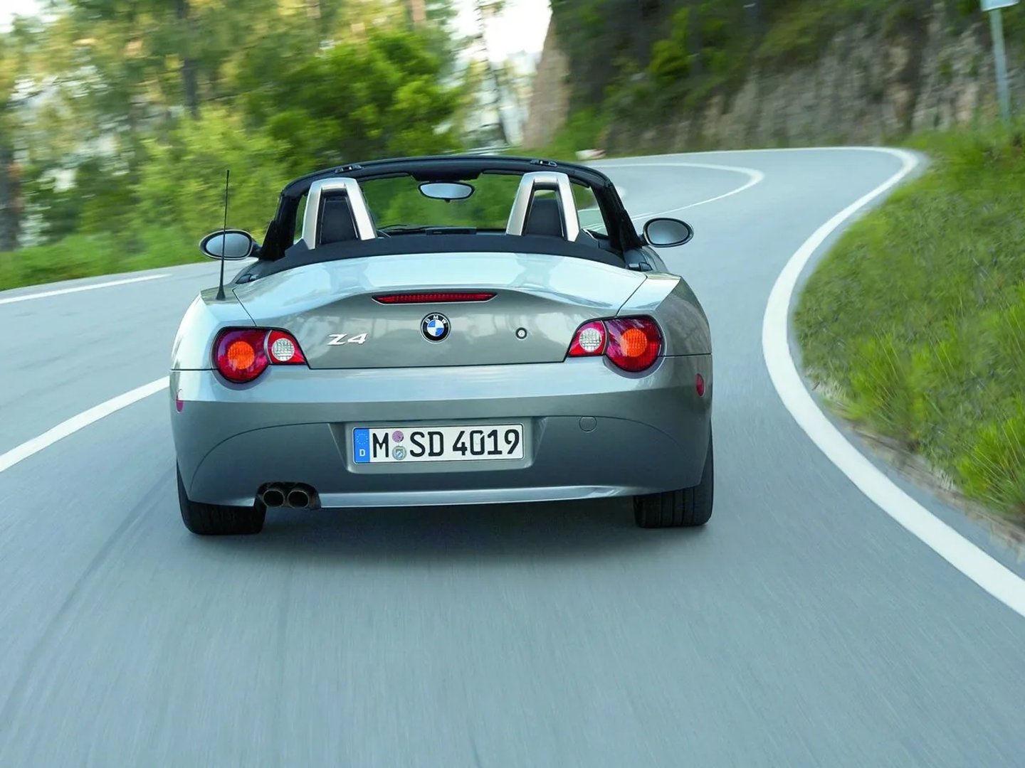 BMW_Z4_1_generation__Roadster__4.jpg