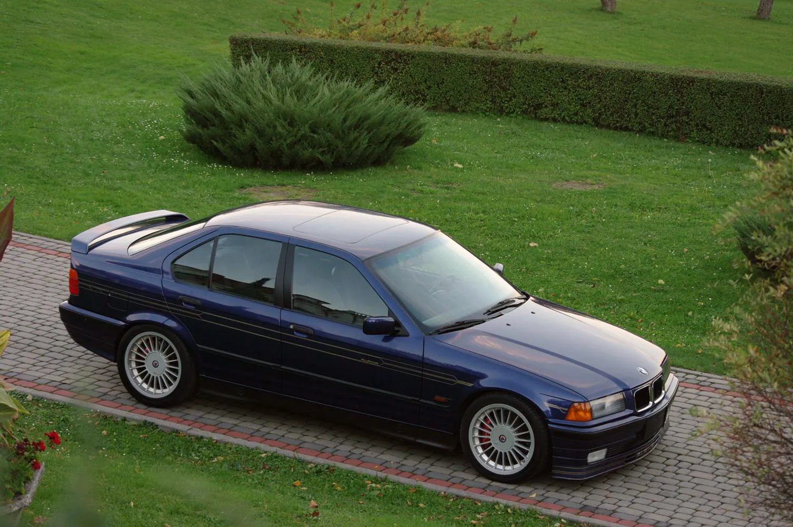 Alpina_B3_2_generation__Sedan__6.jpg