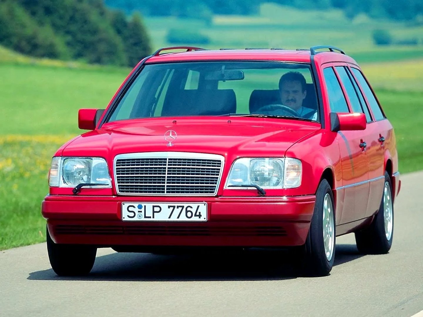 S124  Estate 5-door