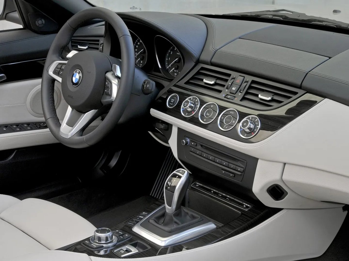 BMW_Z4_2_generation__Roadster__12.jpg