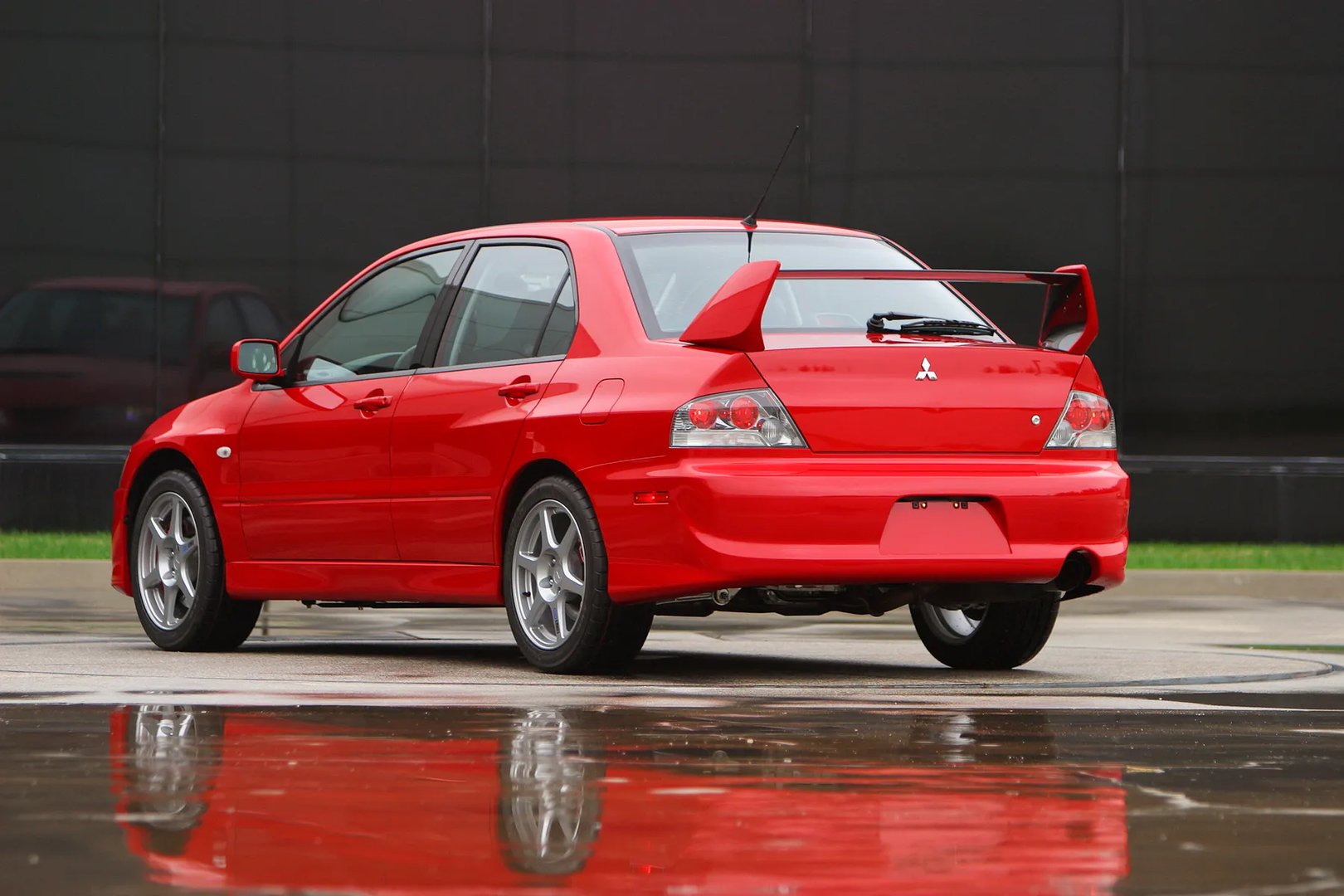 Mitsubishi_Lancer_Evolution_8_generation__Sedan__4.jpg