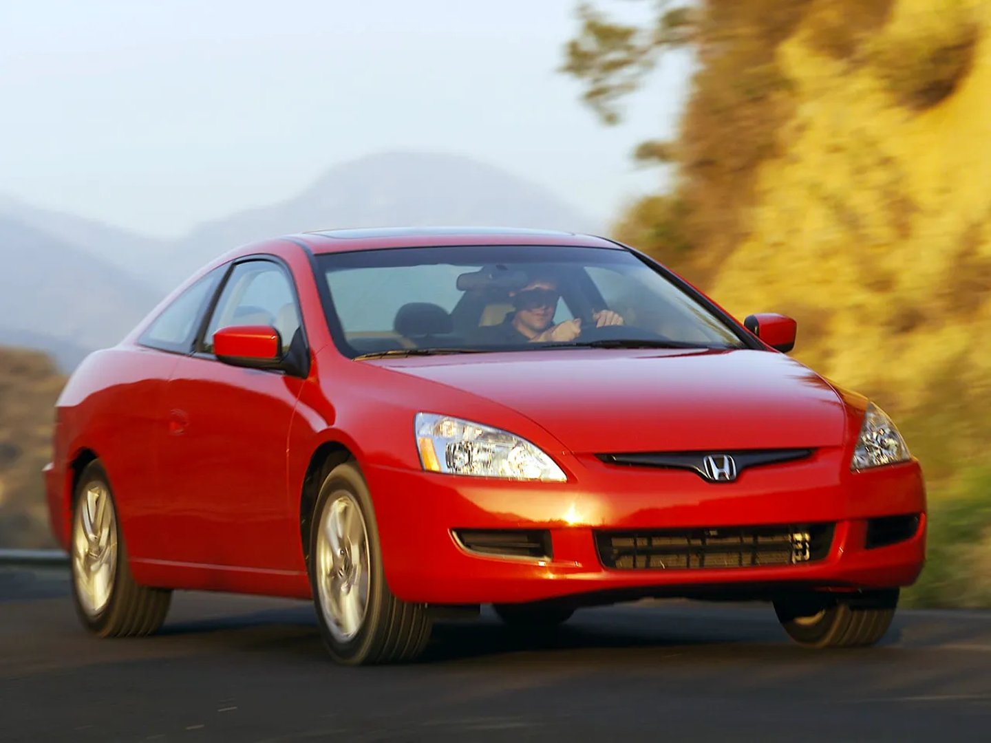 Honda_Accord_(USA)_7_generation__Coupe__2.jpg