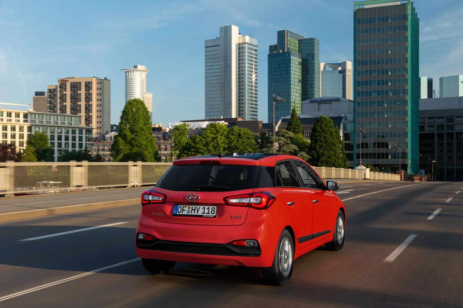 Hyundai_i20_2_generation_restyling__Mini_5-doors__1.jpg