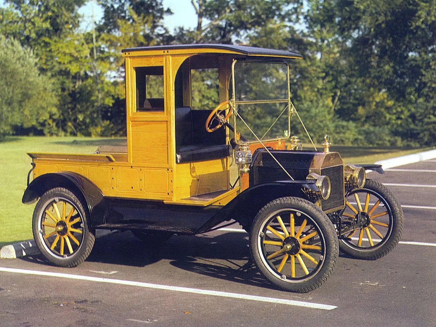 Ford_Model_T_1_generation__Pickup__10.jpg