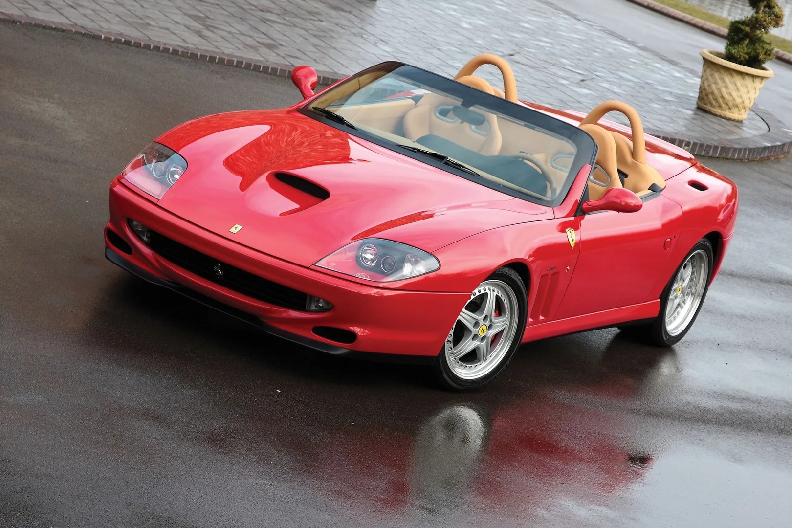 —  Roadster