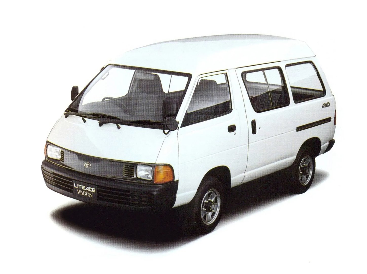 Toyota_Lite_Ace_4_generation__Minivan__5.jpg