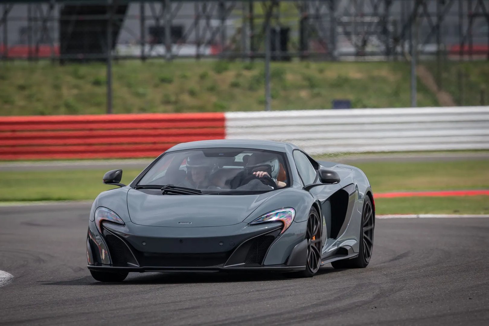McLaren_675LT_1_generation__Coupe__6.jpg