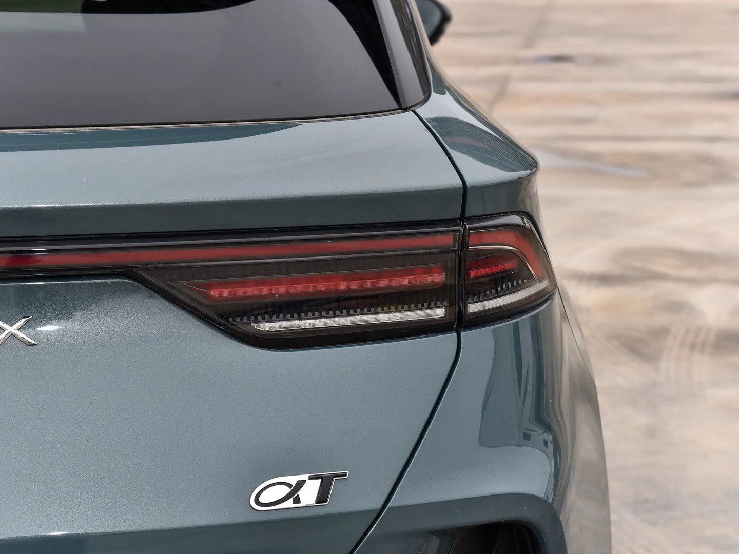 arcfox_Alpha_T_1_generation__SUV_5-doors__12.jpg