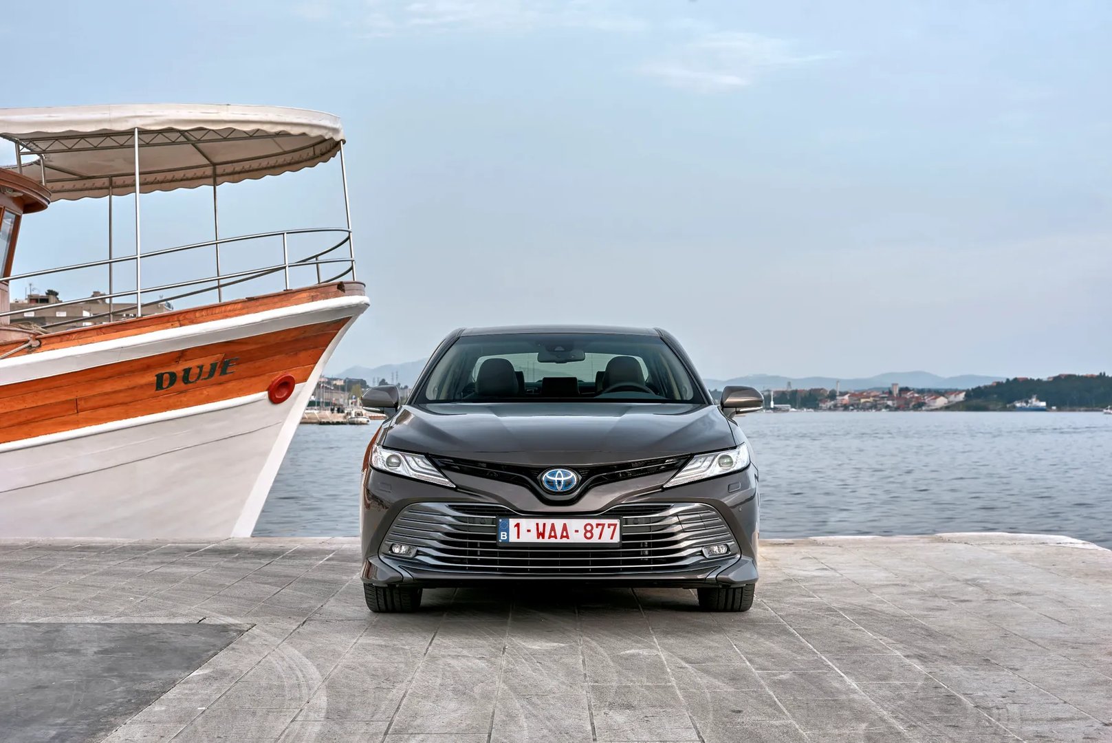 Toyota_Camry_8_generation__Sedan__12.jpg