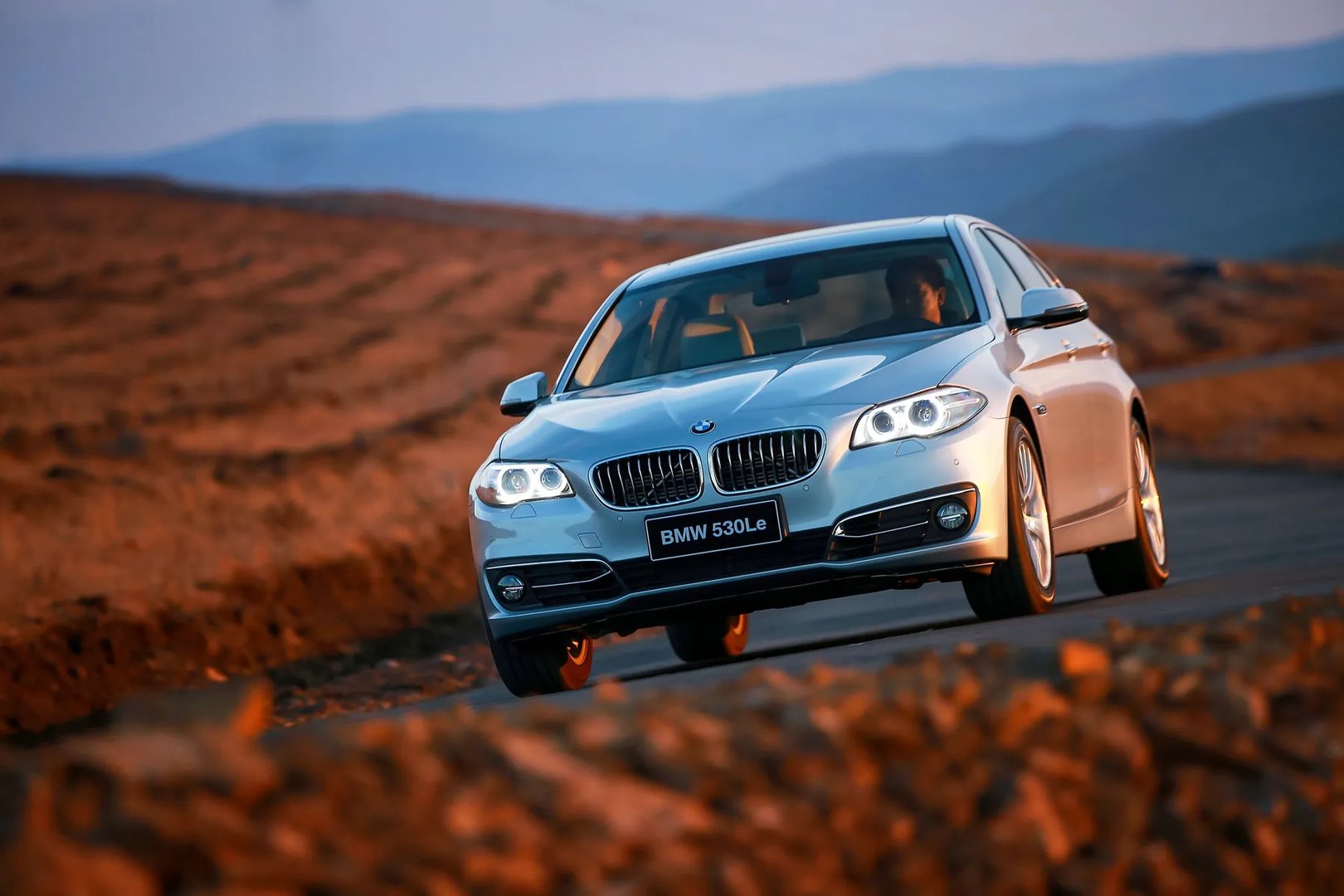 BMW_5_series_6_generation_restyling__Sedan_Long__1.jpg
