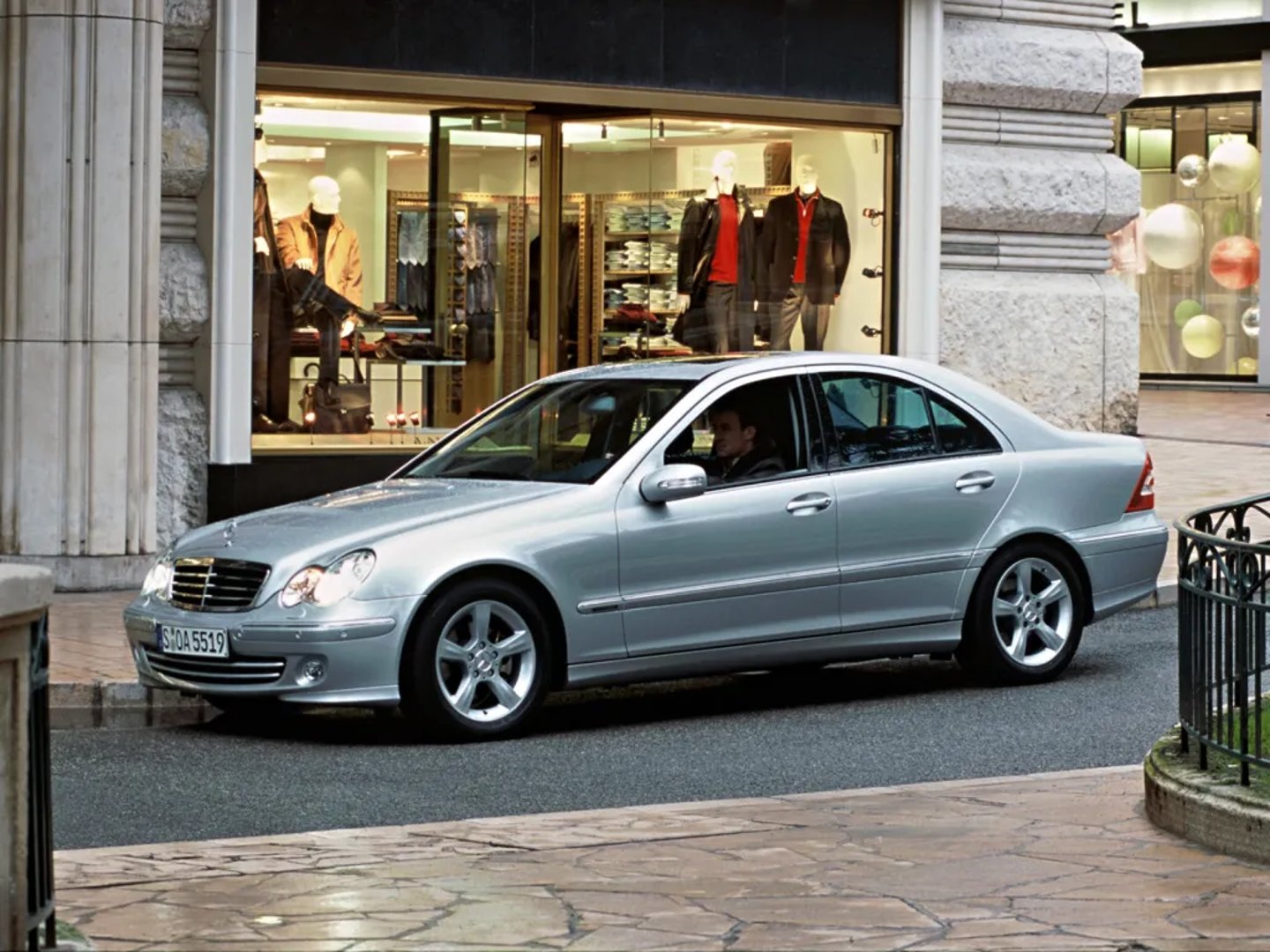 Mercedes_C-Class_2_generation_restyling__Sedan__7.jpg