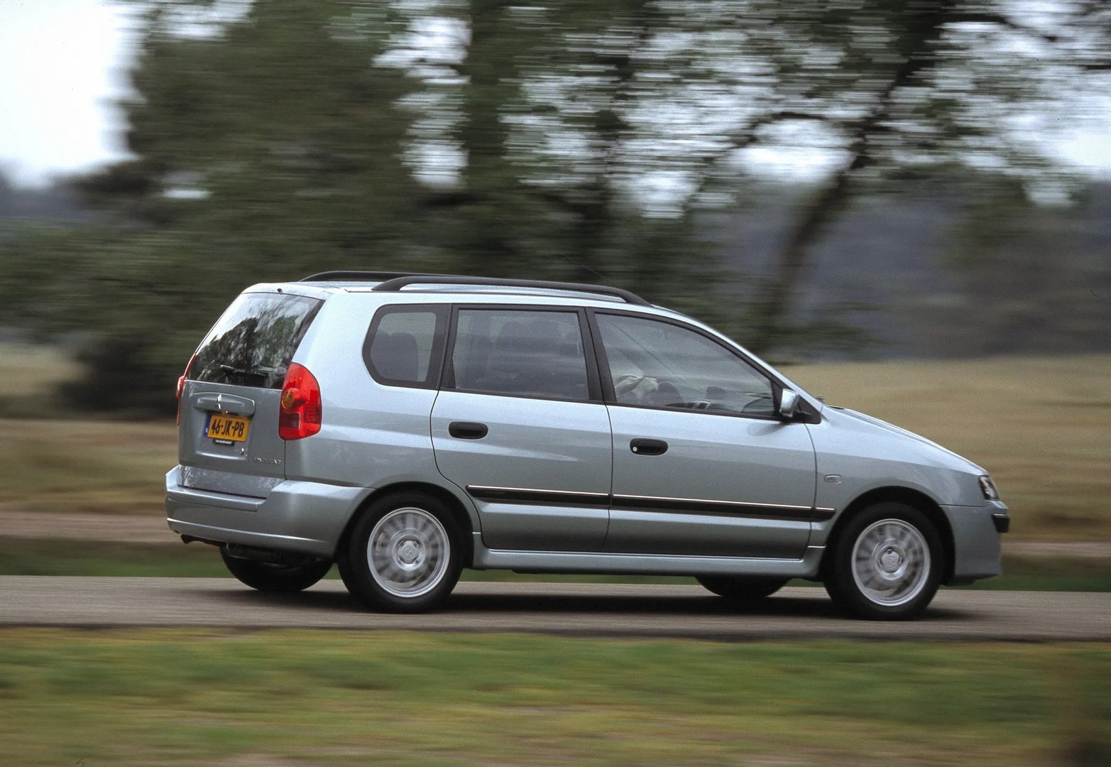 Mitsubishi_Space_Star_1_generation_restyling__Compact_Van__13.jpg