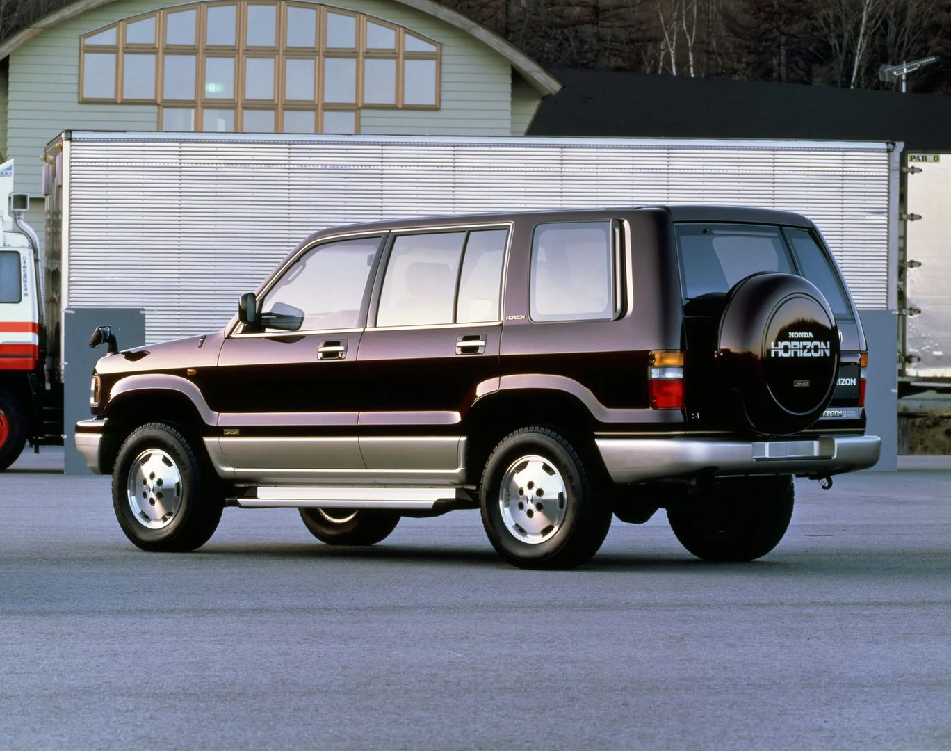 Honda_Horizon_1_generation__SUV_5-doors__3.jpg
