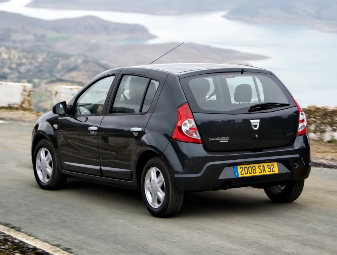 Dacia_Sandero_1_generation__Mini_5-doors__2.jpg