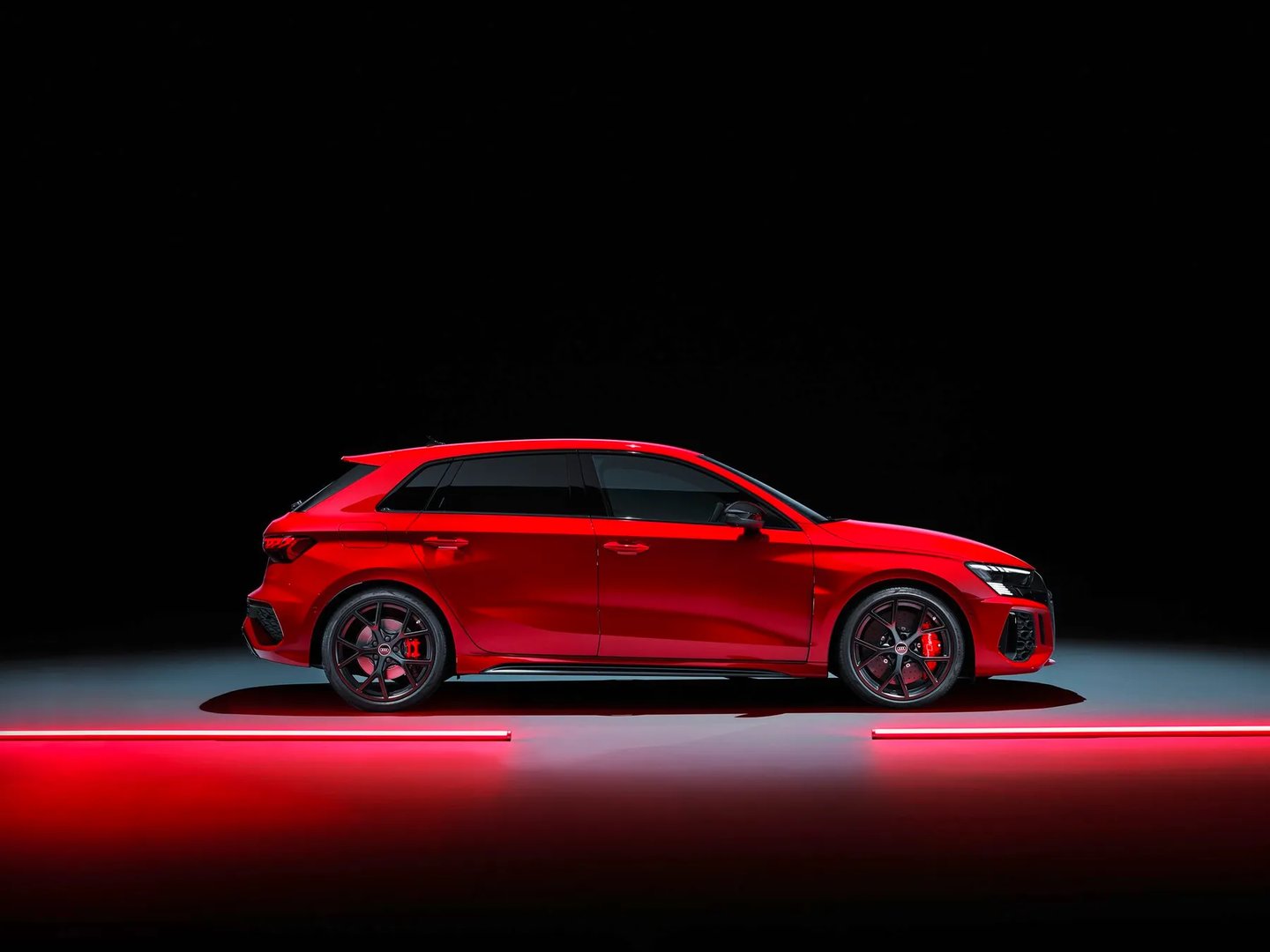 Audi_RS3_3_generation__Hatchback_5-door__4.jpg