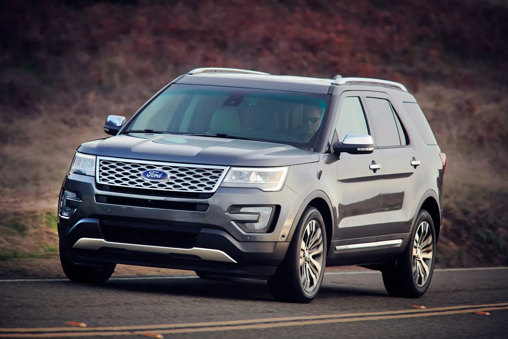 U502  SUV 5-doors