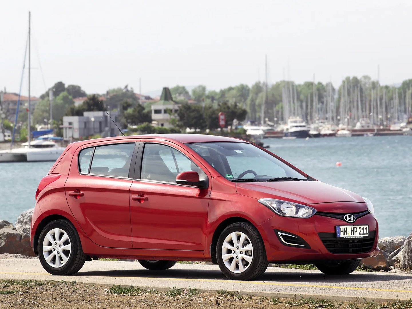 Hyundai_i20_1_generation_restyling__Mini_5-doors__6.jpg