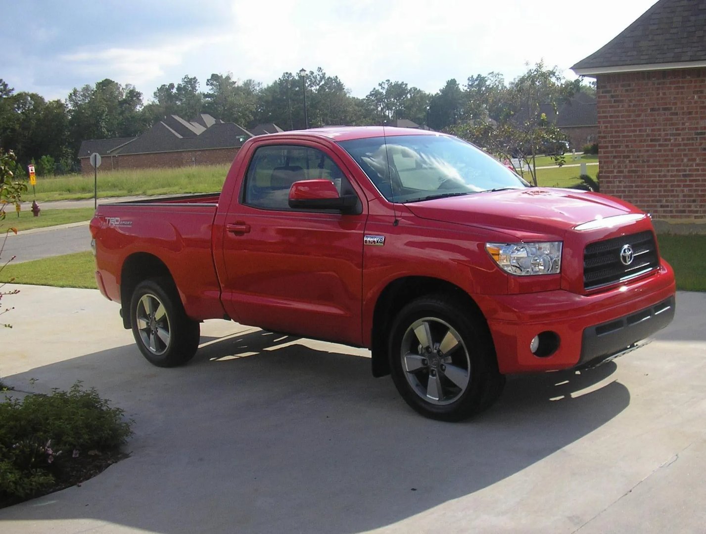 Toyota_Tundra_2_generation_restyling__Pickup_single-cab__3.jpg