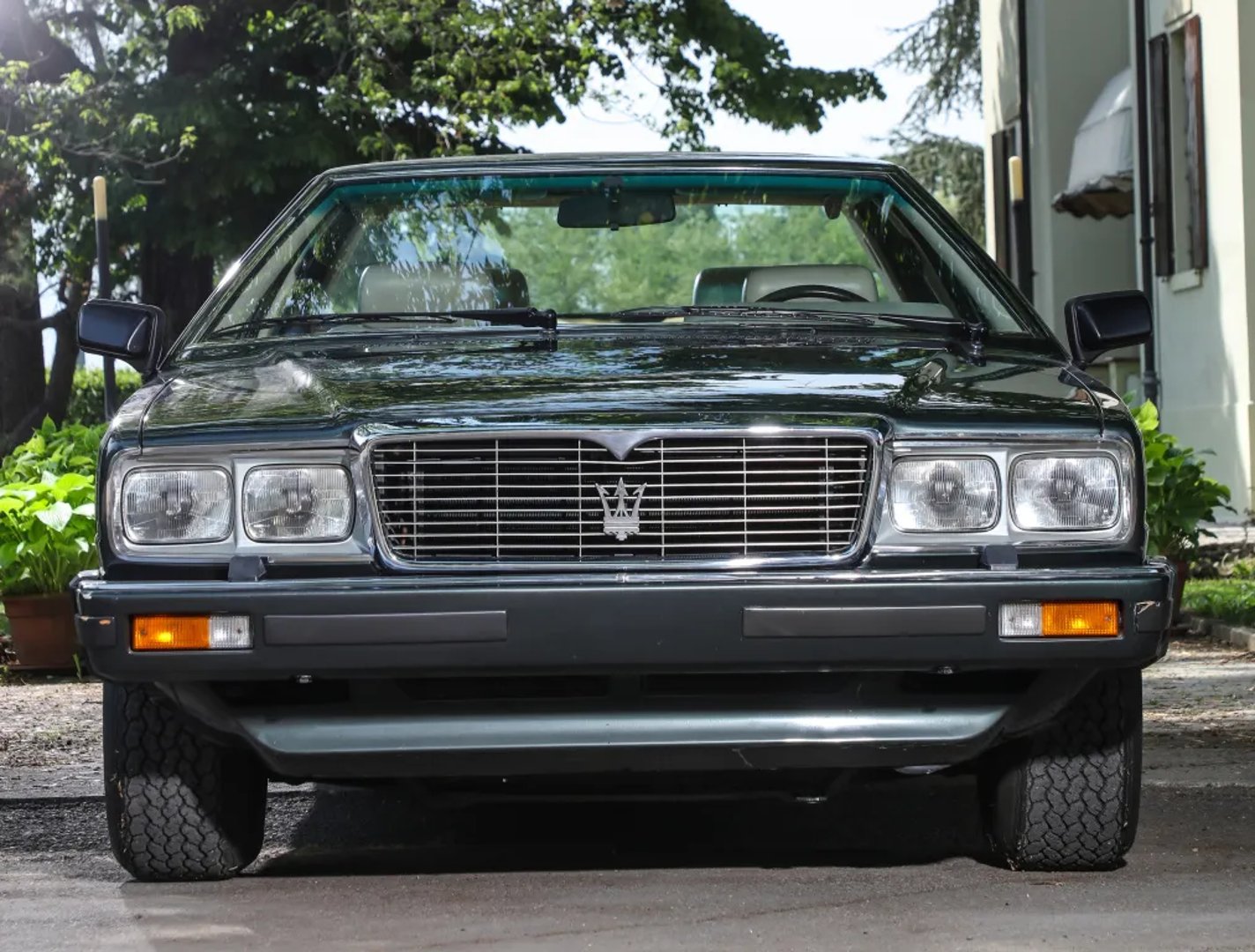Maserati_Royale_1_generation__Sedan__4.jpg