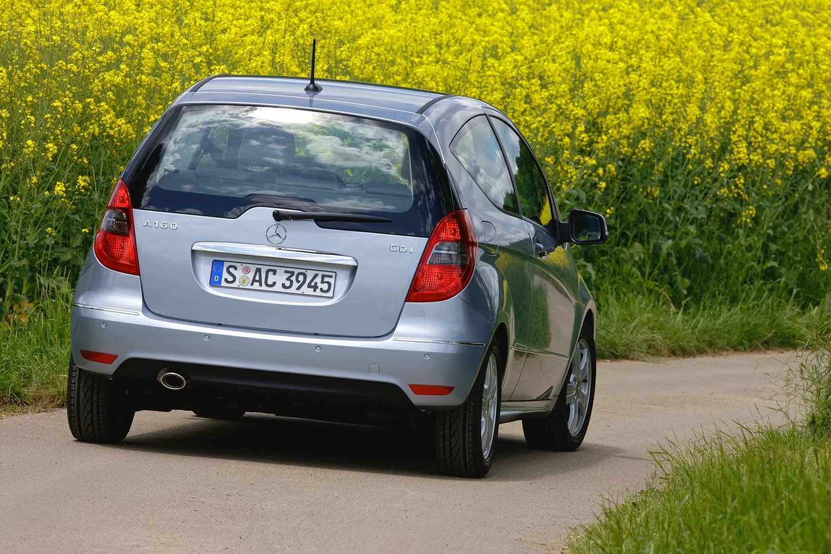 Mercedes_A-Class_2_generation_restyling__Mini_3-doors__10.jpg