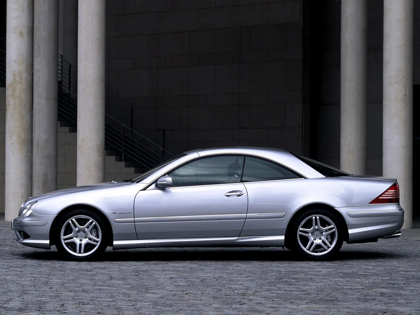 Mercedes_CL-Class_AMG_1_generation_restyling__Coupe_Hardtop__12.jpg