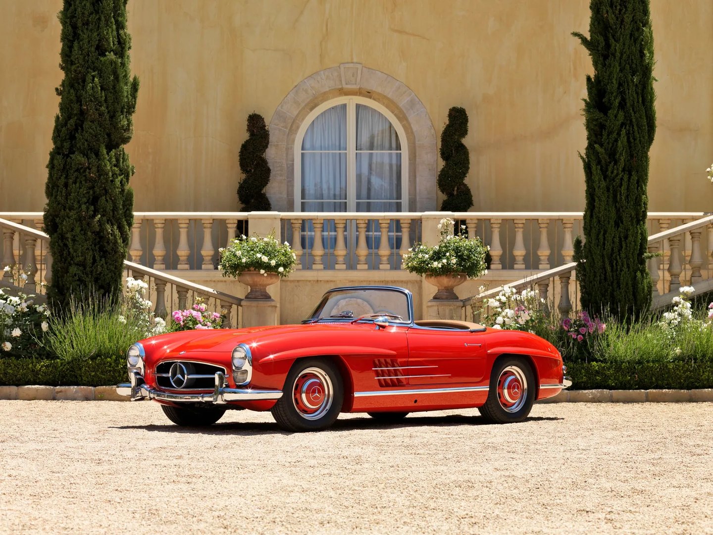 Mercedes_SL-Class_1_generation__Roadster__4.jpg