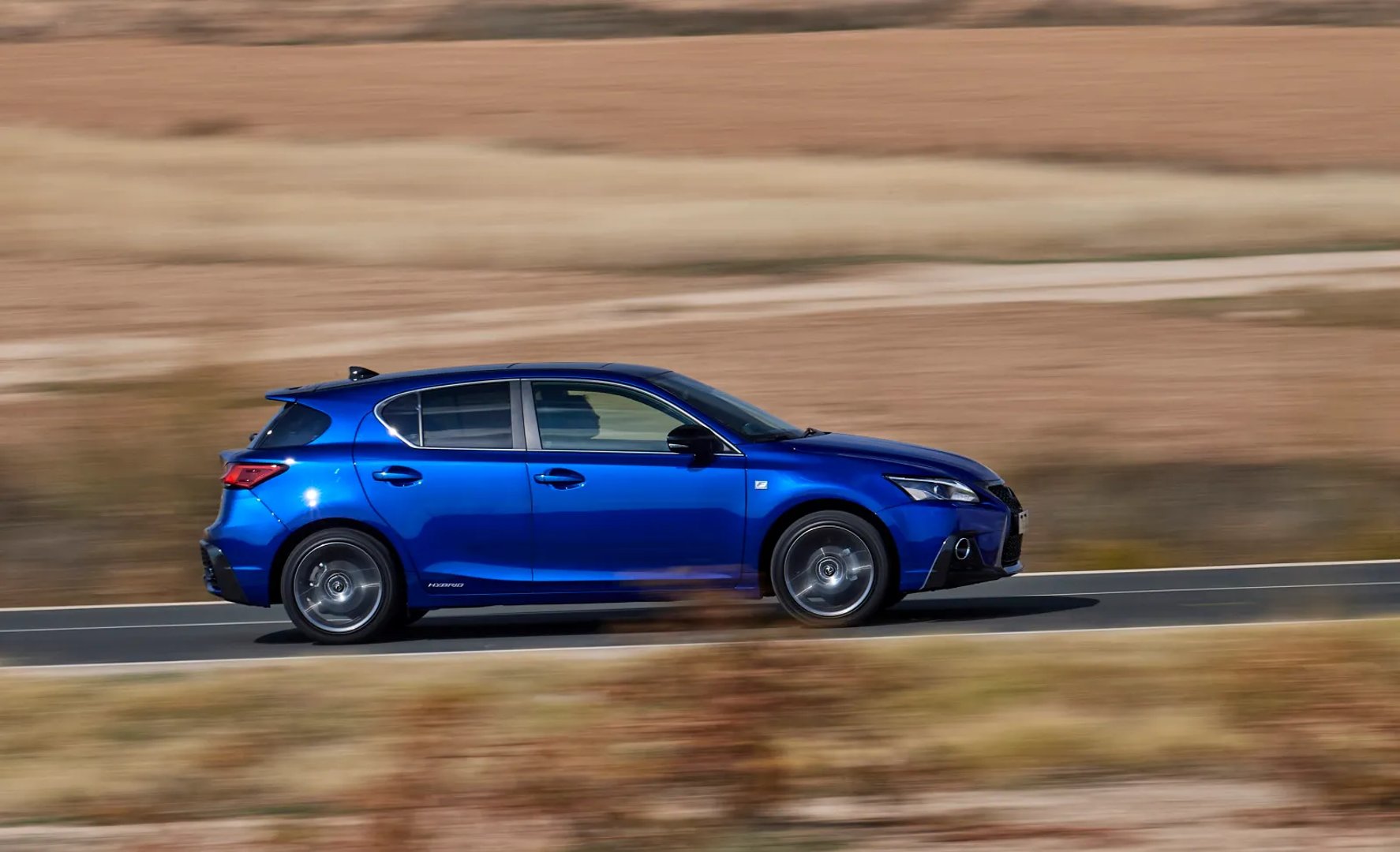 Lexus_CT_1_generation_restyling_2__Hatchback_5-door__5.jpg