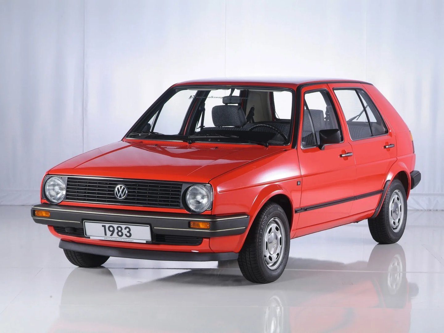 19E, 1G  Hatchback 5-door