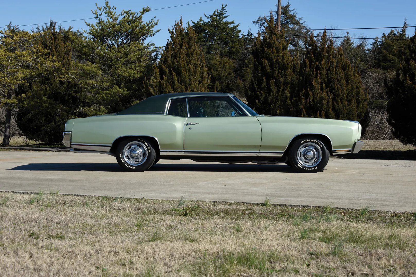 Chevrolet_Monte_Carlo_1_generation__Coupe__11.jpg