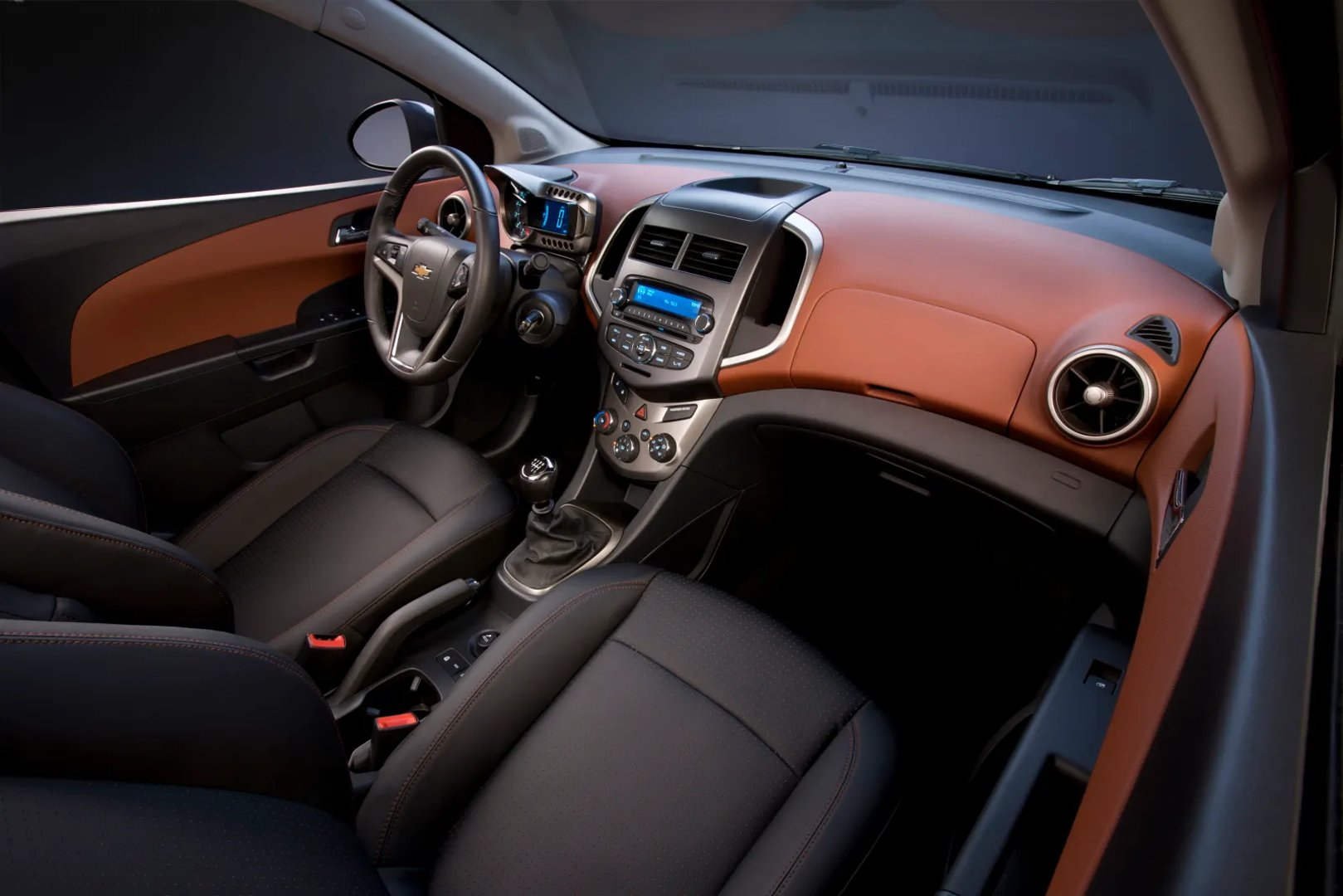 Chevrolet_Sonic_1_generation__Sedan__10.jpg