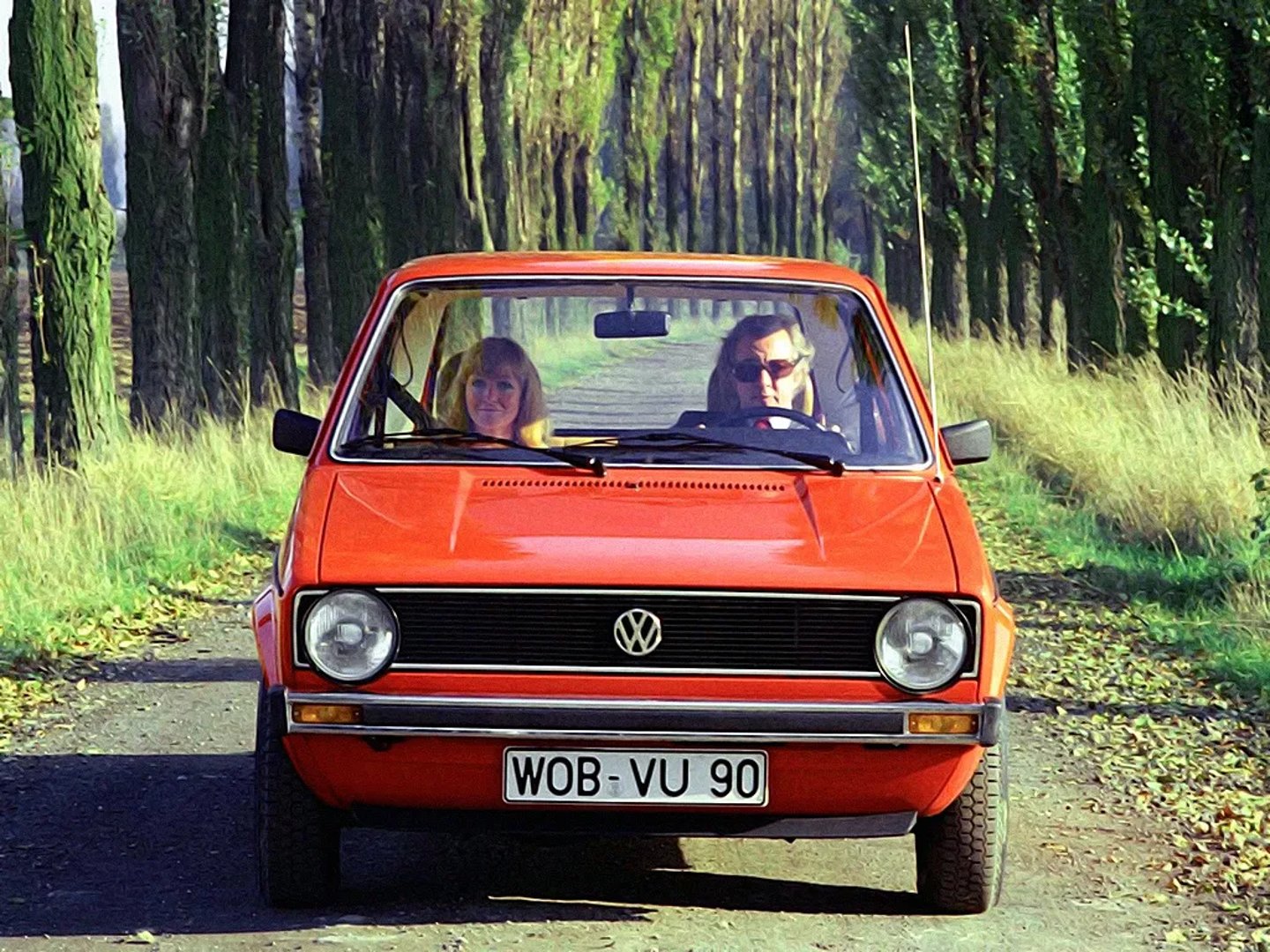 Volkswagen_Golf_1_generation_restyling__Hatchback_3-door__1.jpg