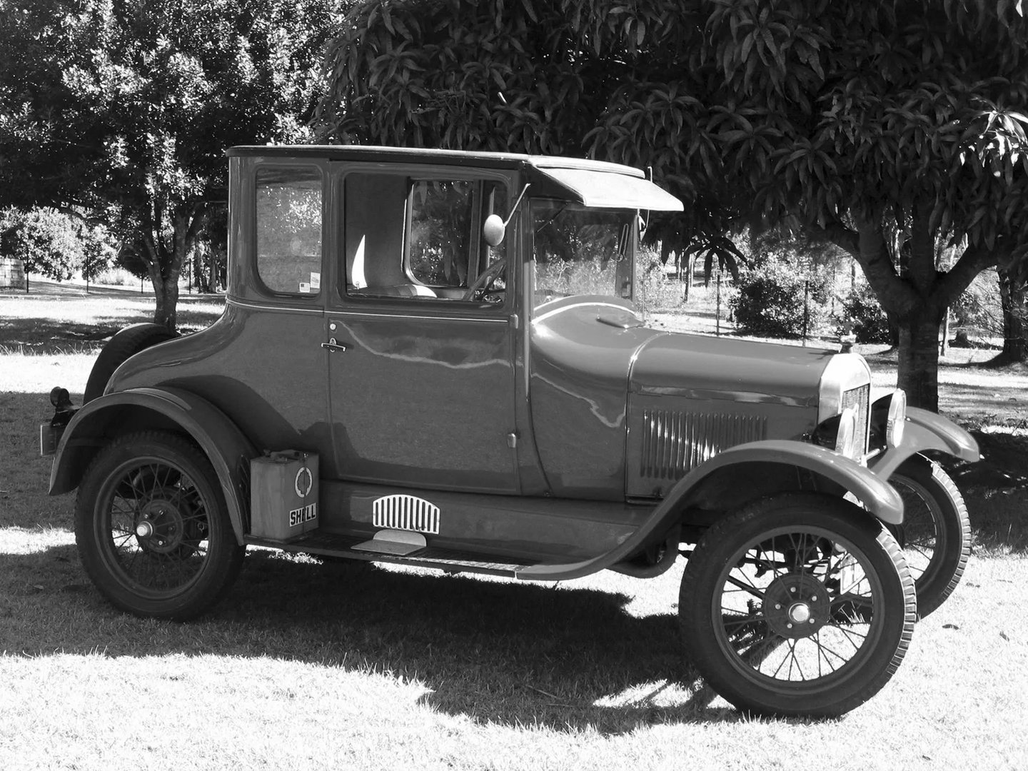 Ford_Model_T_1_generation__Coupe__7.jpg