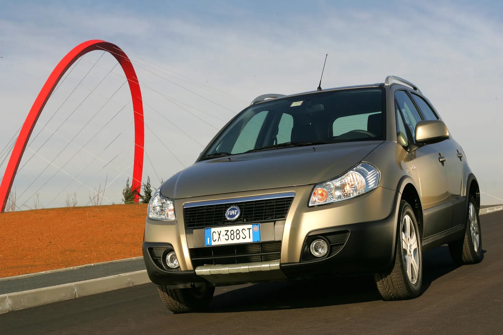 Fiat_Sedici_1_generation__Hatchback_5-door__11.jpg