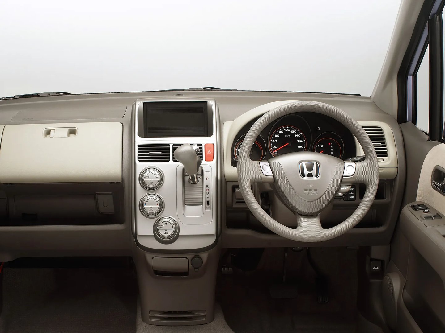 Honda_Mobilio_1_generation_restyling__Compact_Van__3.jpg