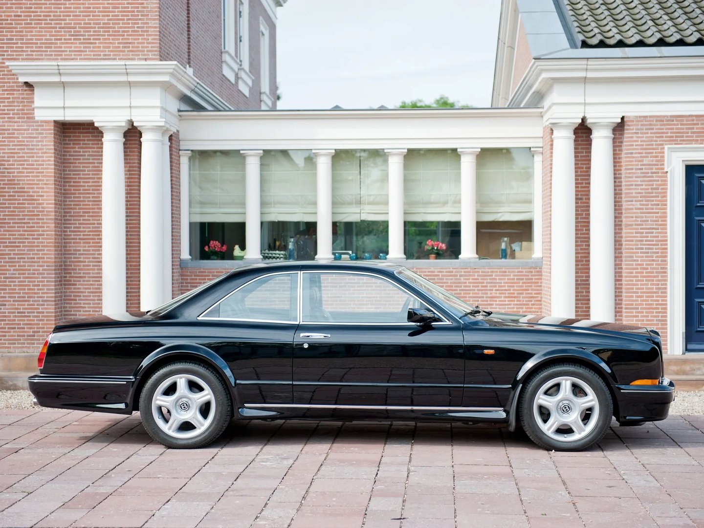 Bentley_Continental_1_generation__Coupe__2.jpg