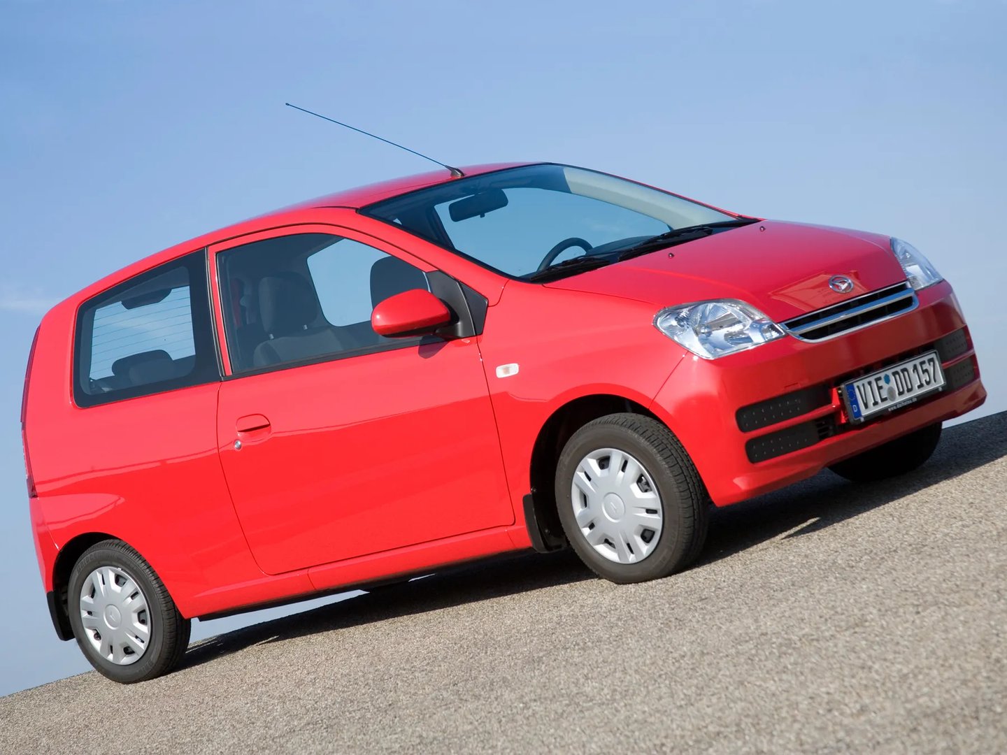 Daihatsu_Cuore_6_generation__Mini_3-doors__4.jpg