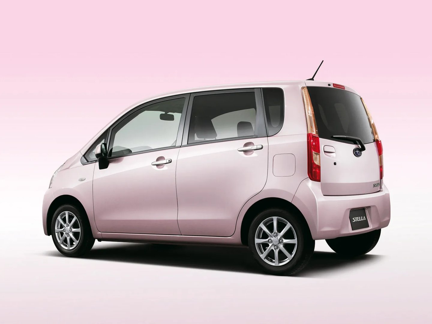Subaru_Stella_2_generation__Minivan__1.jpg