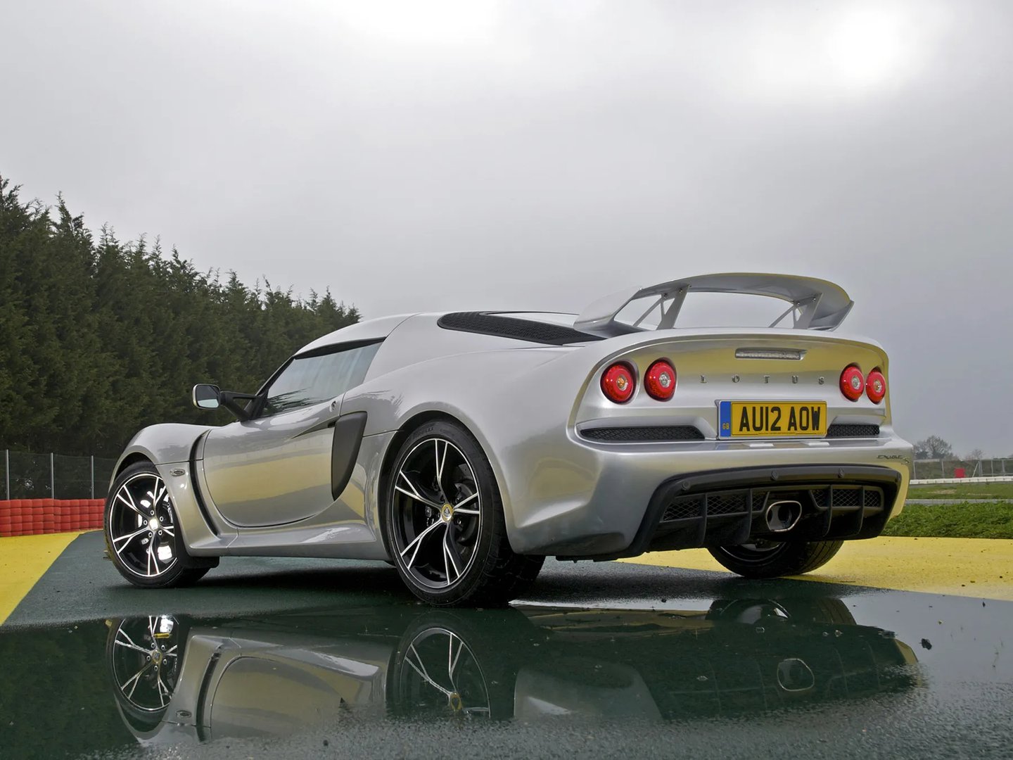 Lotus_Exige_3_generation__Coupe__10.jpg