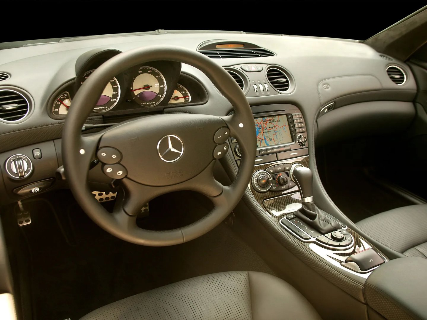 Mercedes_SL-Class_AMG_2_generation__Roadster__12.jpg