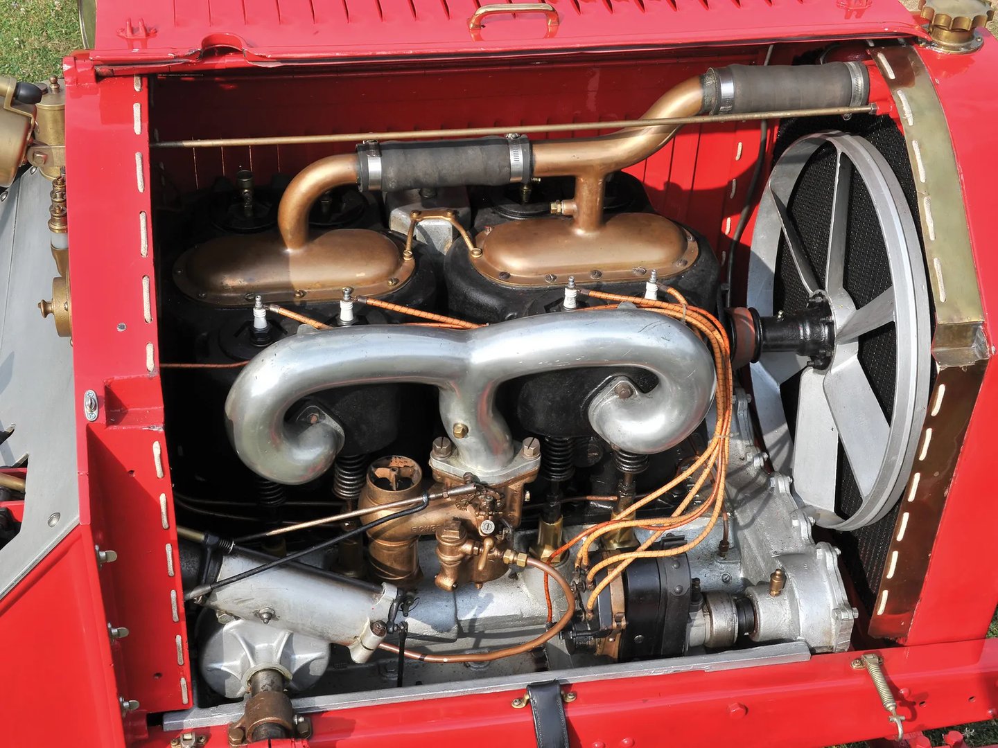 Mercedes_Simplex_1_generation__Speedster__6.jpg